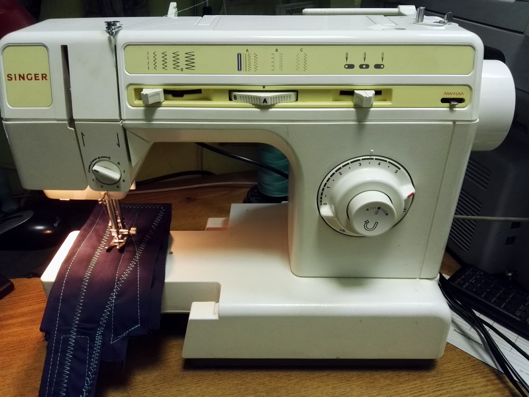Как почистить швейную машинку. Швейная машина Tristar SM-6000.